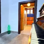 Nyaraló Caleton-gara-suites *