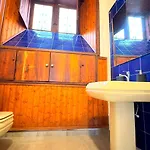 Nyaraló Caleton-gara-suites *